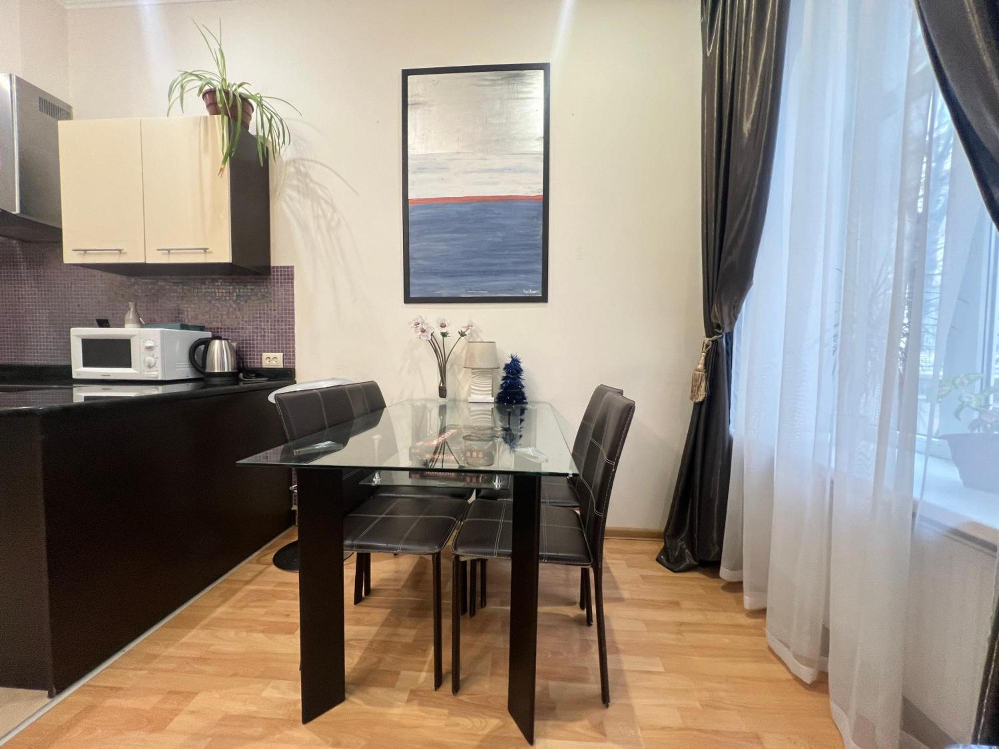 Apartments On Skoryka Str Lviv Ngoại thất bức ảnh