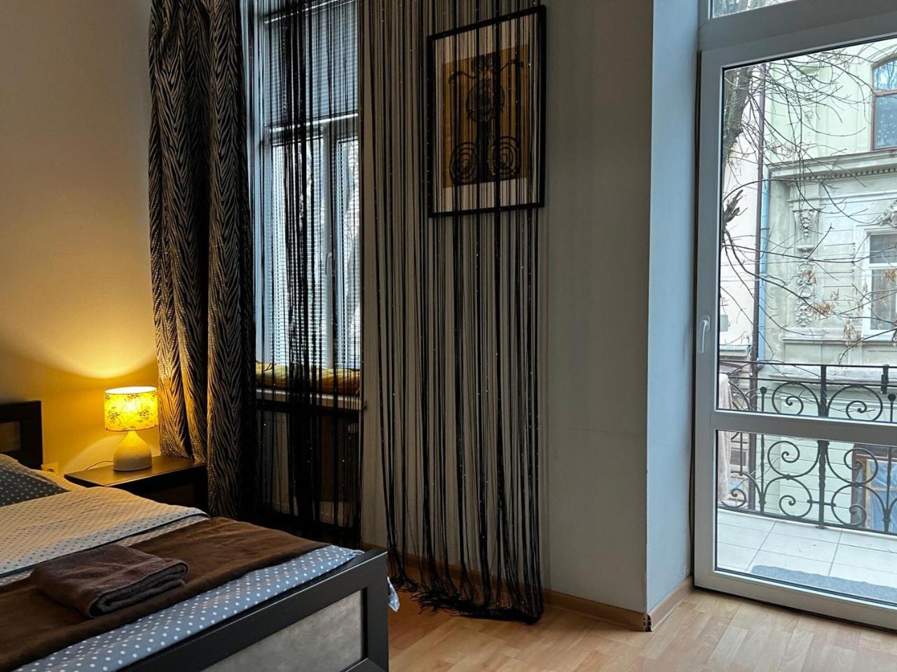 Apartments On Skoryka Str Lviv Ngoại thất bức ảnh