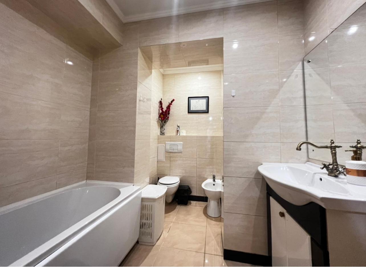 Apartments On Skoryka Str Lviv Ngoại thất bức ảnh