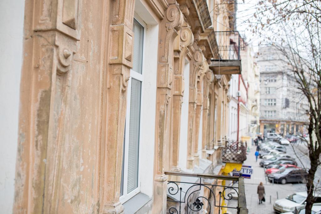 Apartments On Skoryka Str Lviv Ngoại thất bức ảnh